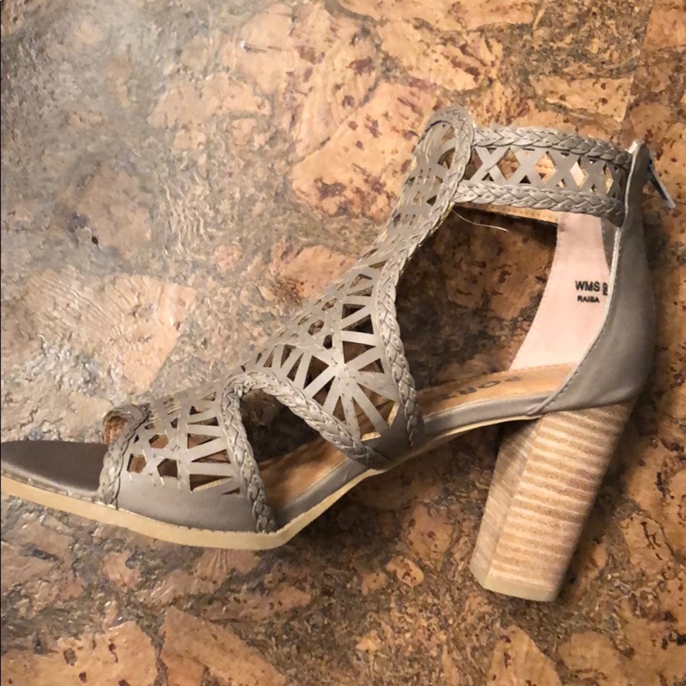 Block sandal - Picture 2 of 3